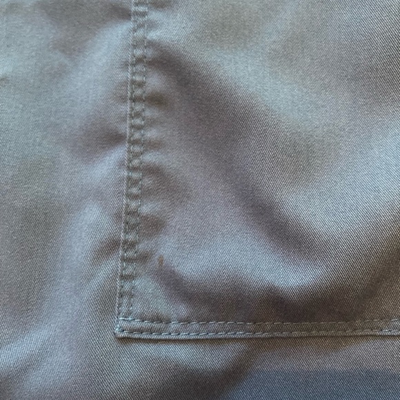 😎2 pair - Grey’s Anatomy by Barco Scrub tops Royal Blue - Picture 11 of 12